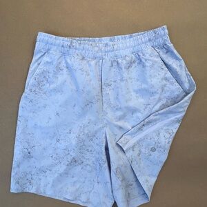Lululemon Athletica Light Gray Patterned Shorts